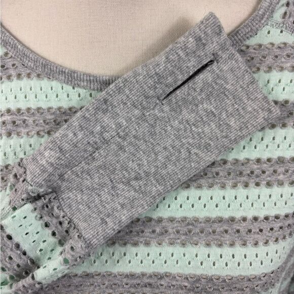 Calvin Klein Performance Quick Dry Green Grey Stripes Mesh Pullover Thumb Holes - Picture 4 of 7